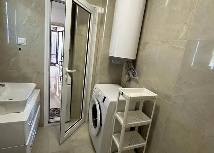 Gold Coast Sp * Burgasz