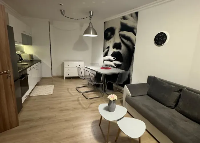 Gold Coast Sp Apartman Burgasz